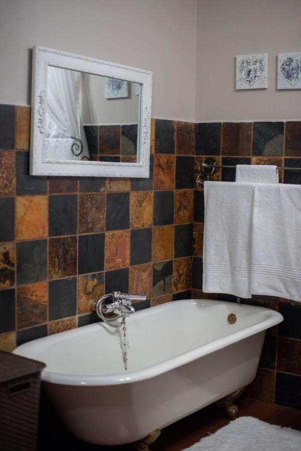 Micasa Sucasa Guesthouse Lephalale Eksteriør billede