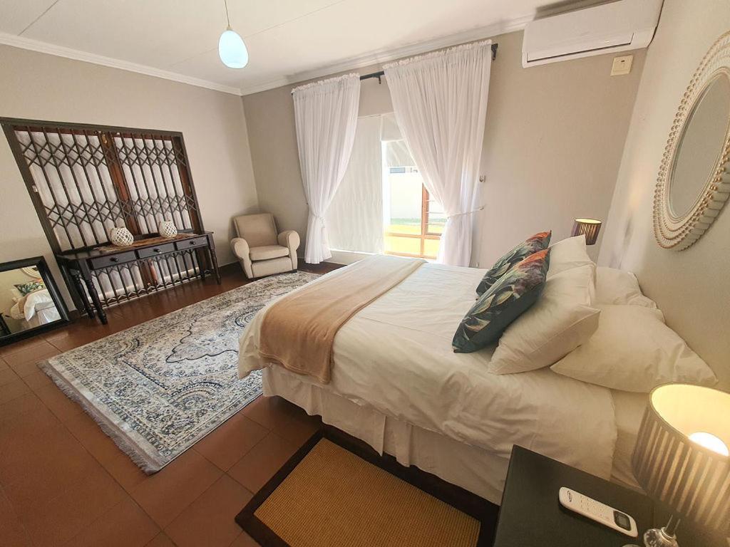 Micasa Sucasa Guesthouse Lephalale Eksteriør billede